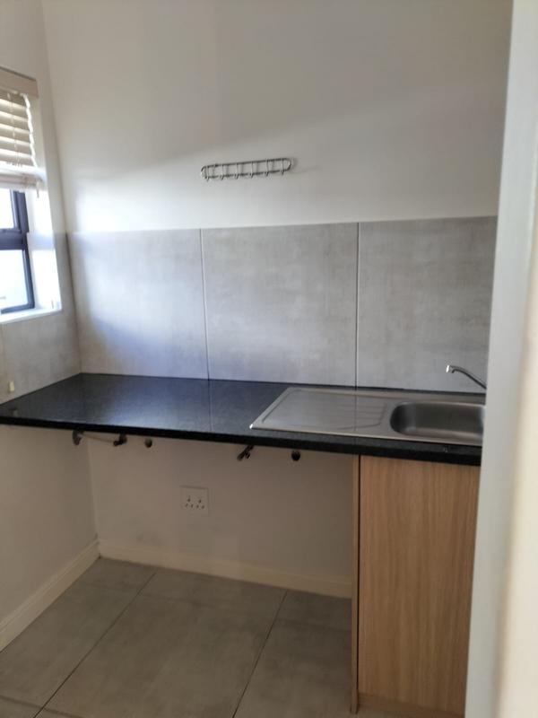 To Let 3 Bedroom Property for Rent in Parklands North Western Cape